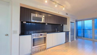 2206 - 85 Queens Wharf Road