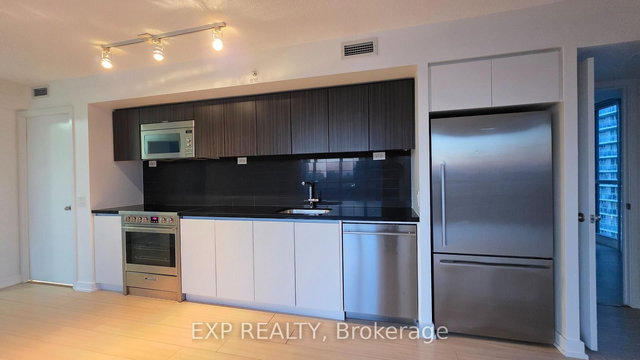 2206 - 85 Queens Wharf Road