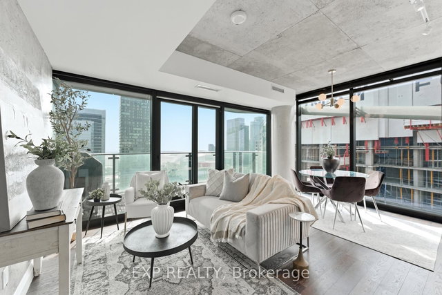 2906 - 224 King Street W