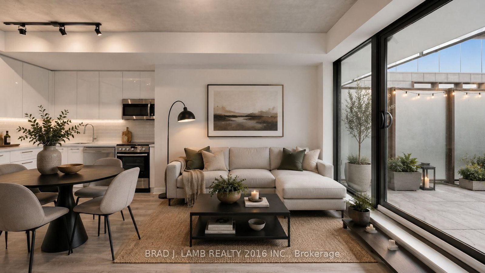 906-284 King Street, Toronto, ON