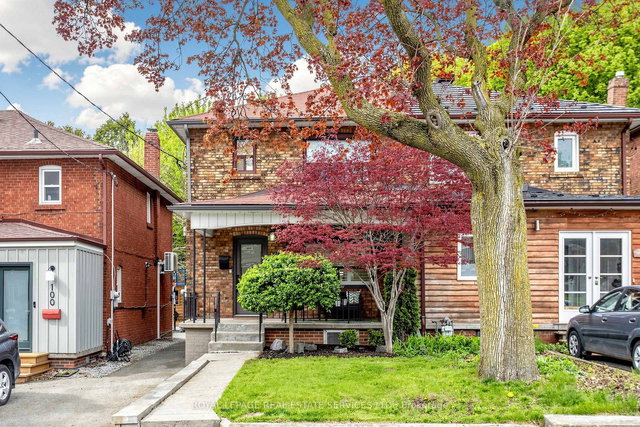102 Roseneath Gardens