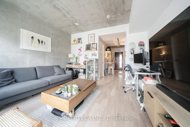 403 - 25 Oxley Street