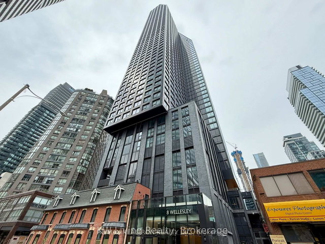 806 - 8 Wellesley Street W