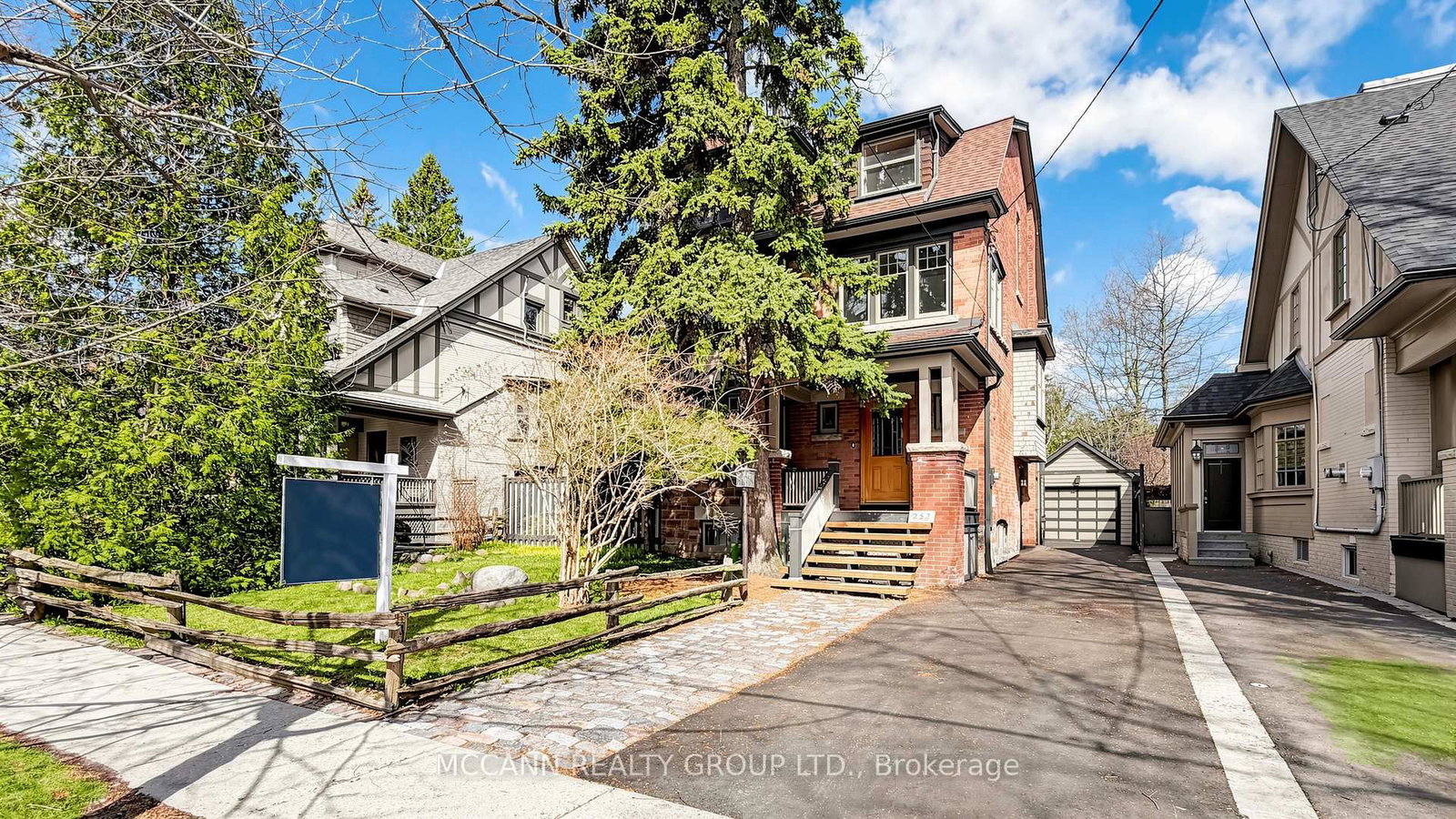 252 Sheldrake Boulevard, Toronto, ON, photo 2