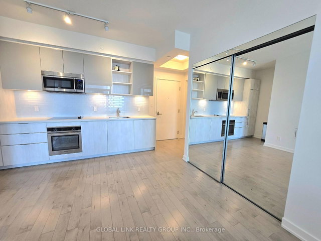1212 - 50 ORDNANCE Street
