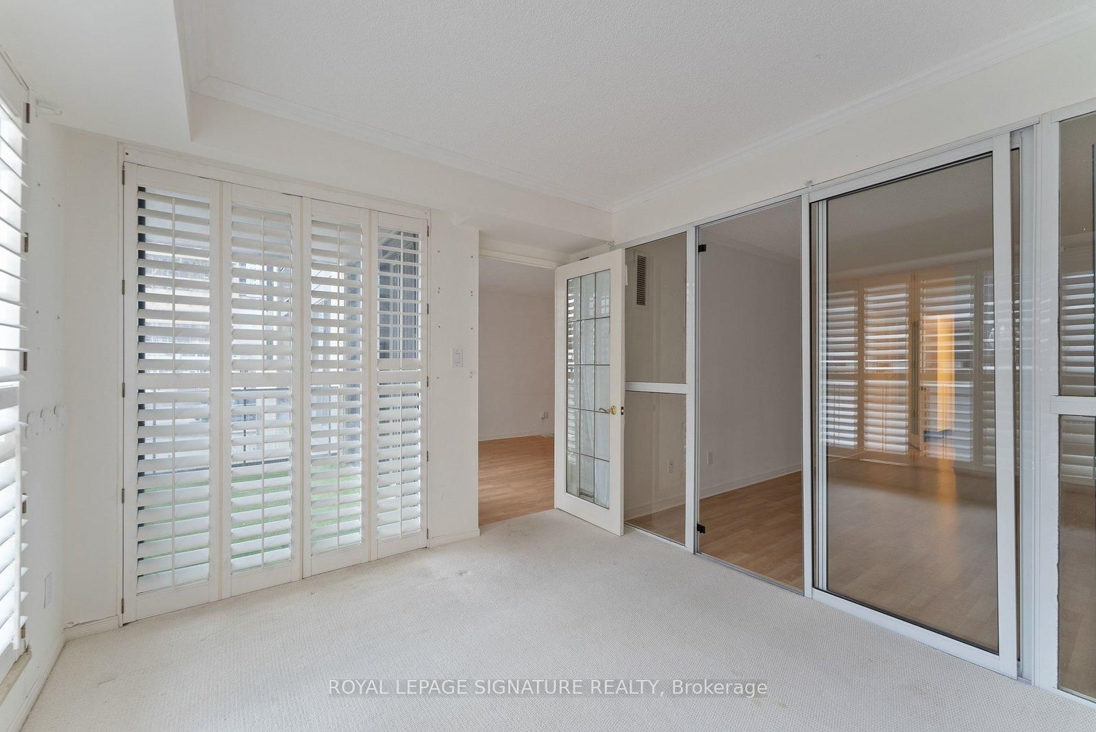 18 Hollywood Avenue • #206 • Toronto, ON photo 20