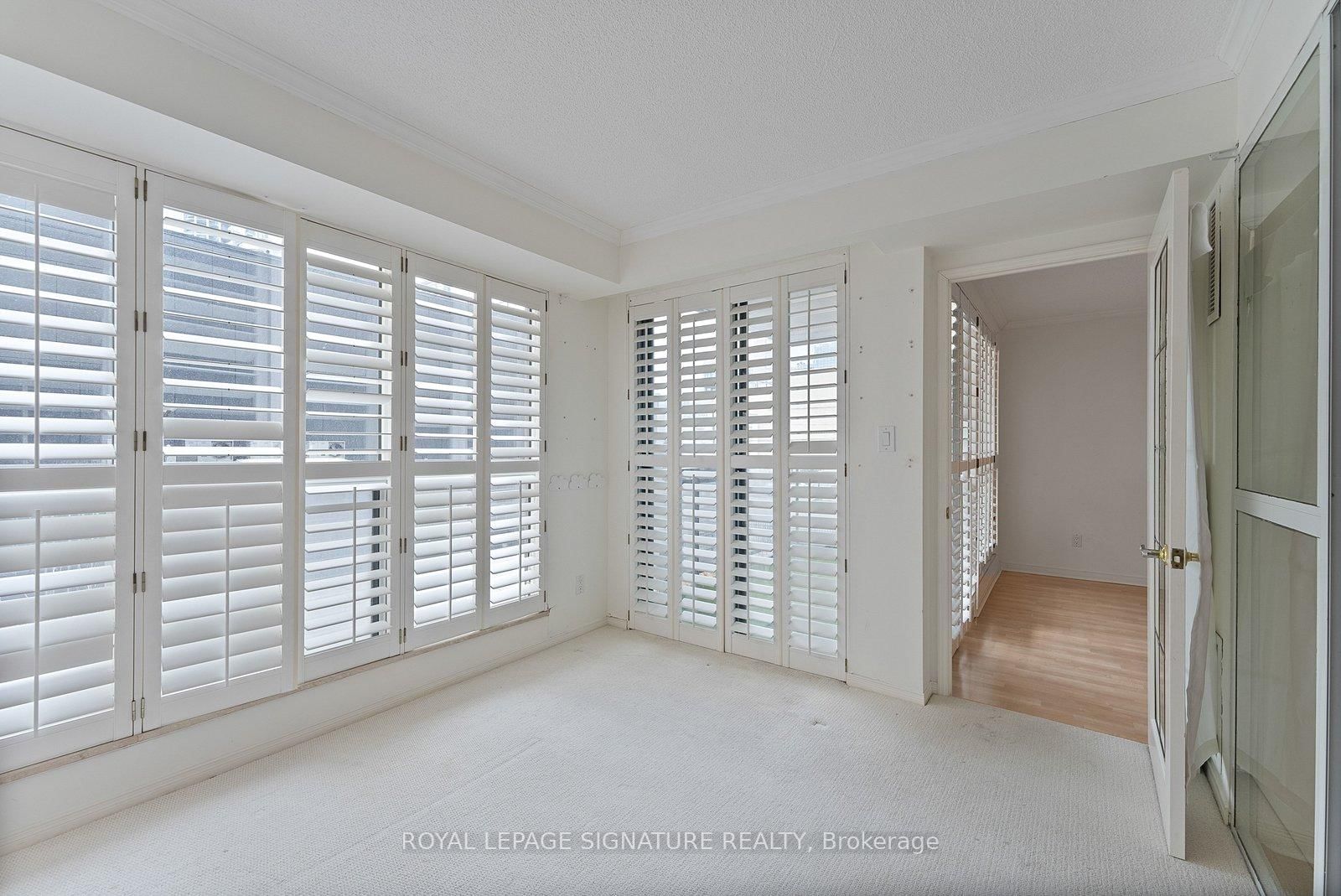 18 Hollywood Avenue • #206 • Toronto, ON photo 21