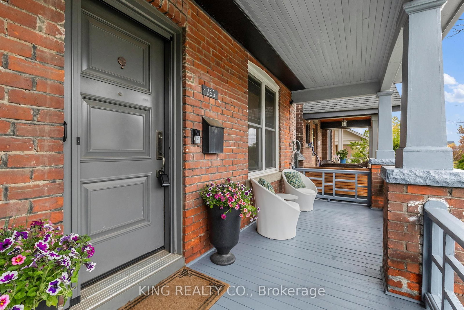 Listing Image 3