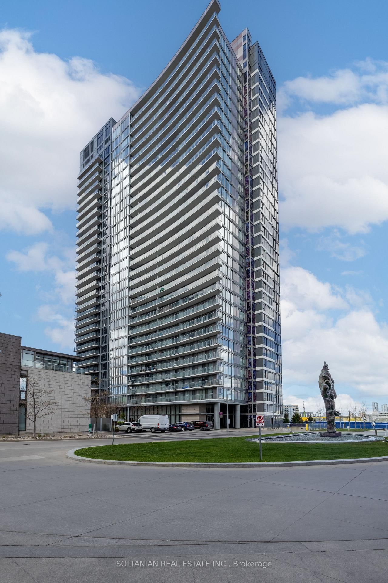 3302-121 Mcmahon Drive, Toronto, ON, photo 2