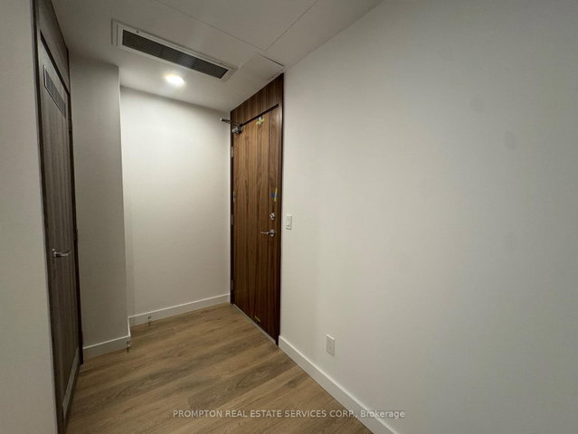 1105 - 68 Esther Shiner Boulevard