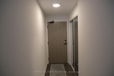 Unit 1007 — 130 River Street — photo 2
