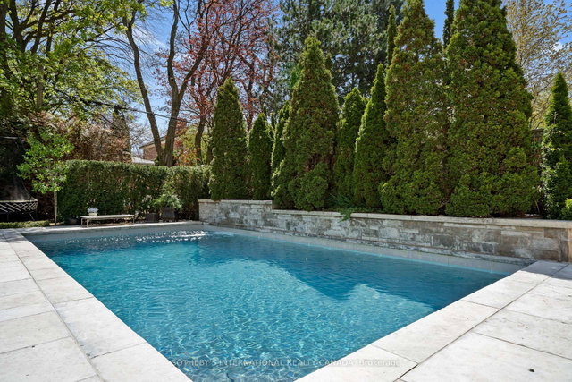 33 Bayview Wood