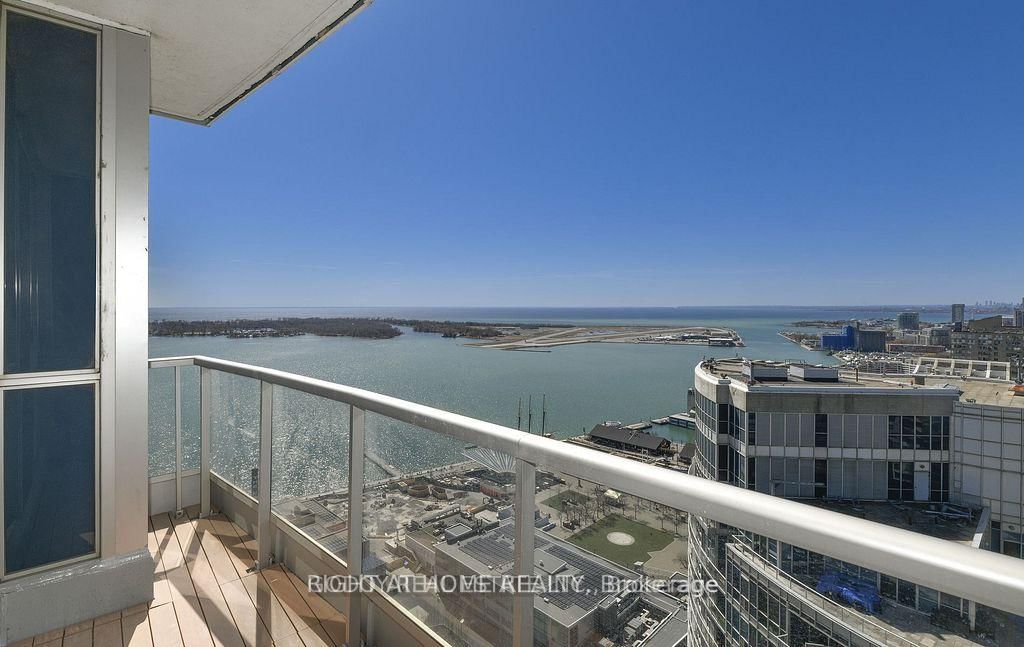 208 Queens Quay W, Unit 3511 - Photo 15