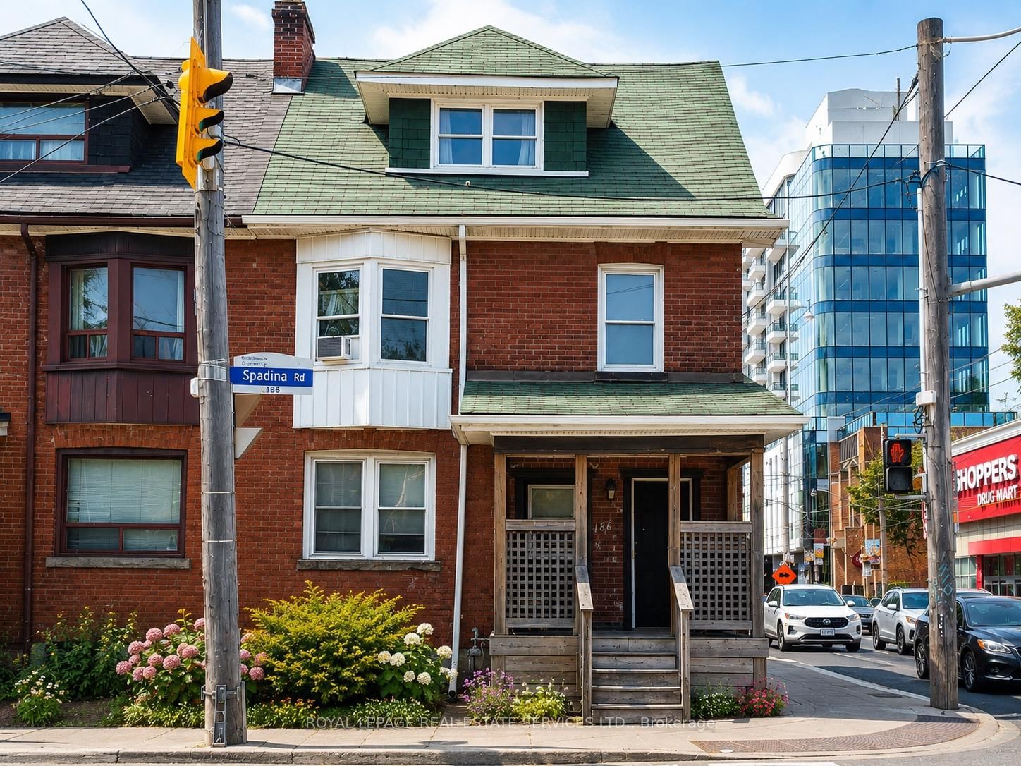186 Spadina Road, Unit Main Floor