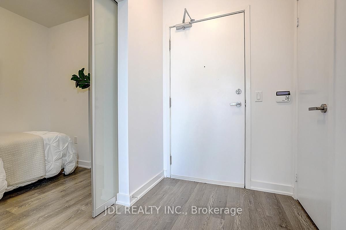 195 Redpath Avenue, Unit 3009 - Photo 4