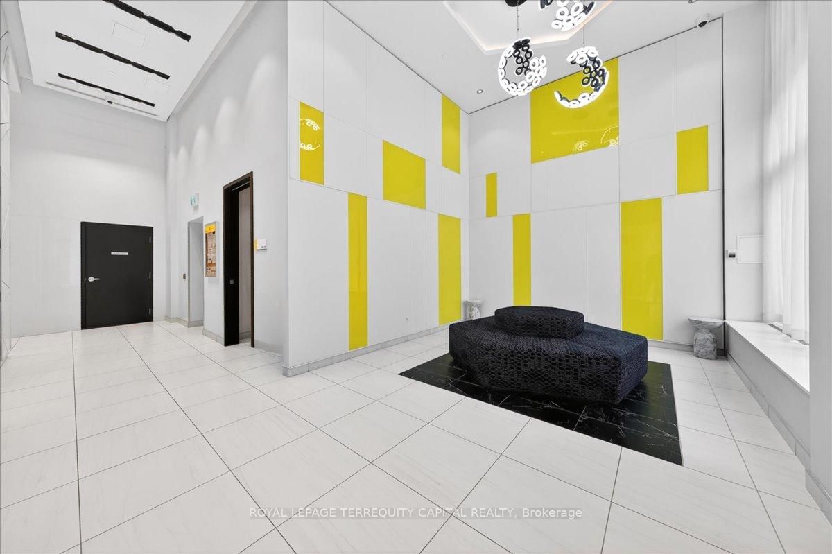 159 Wellesley Street E, Unit 3002 - Photo 4