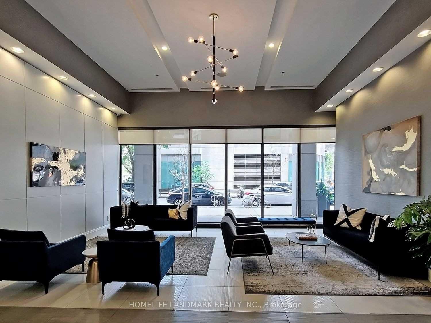 2803-19 Grand Trunk Crescent, Toronto, ON, photo 3