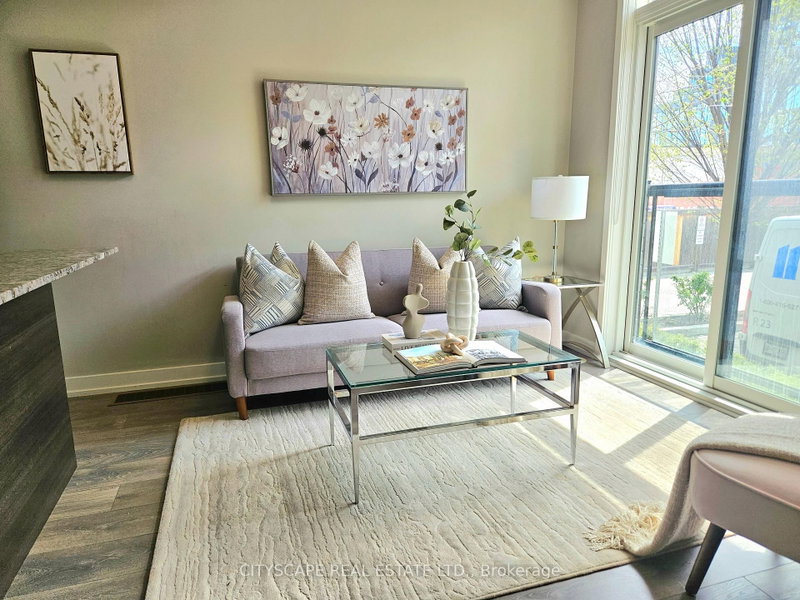 31 Florence Toronto,Ontario M6K 1P4 — Photo 10