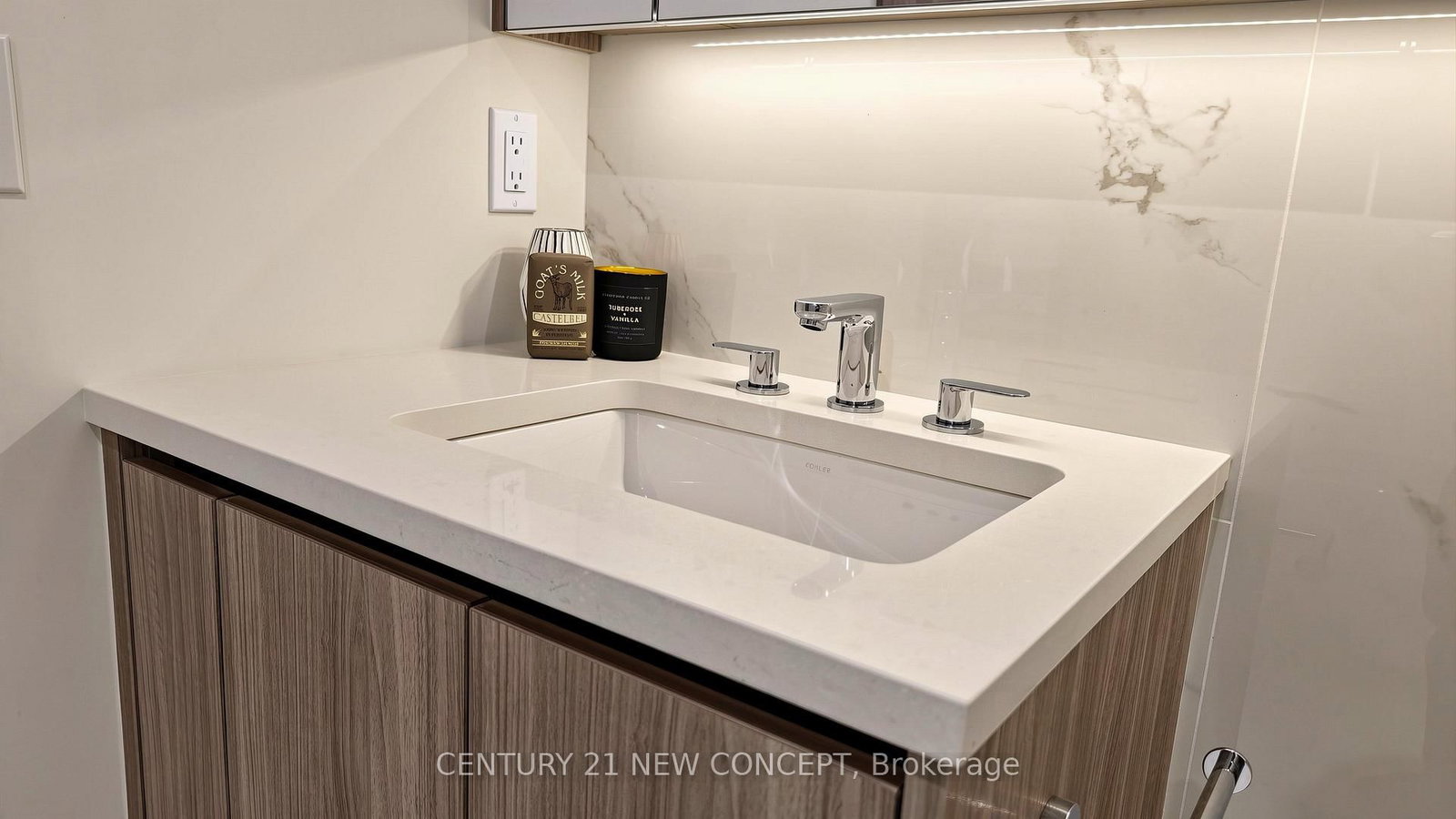 25 McMahon Drive, Unit 206 - Photo 35