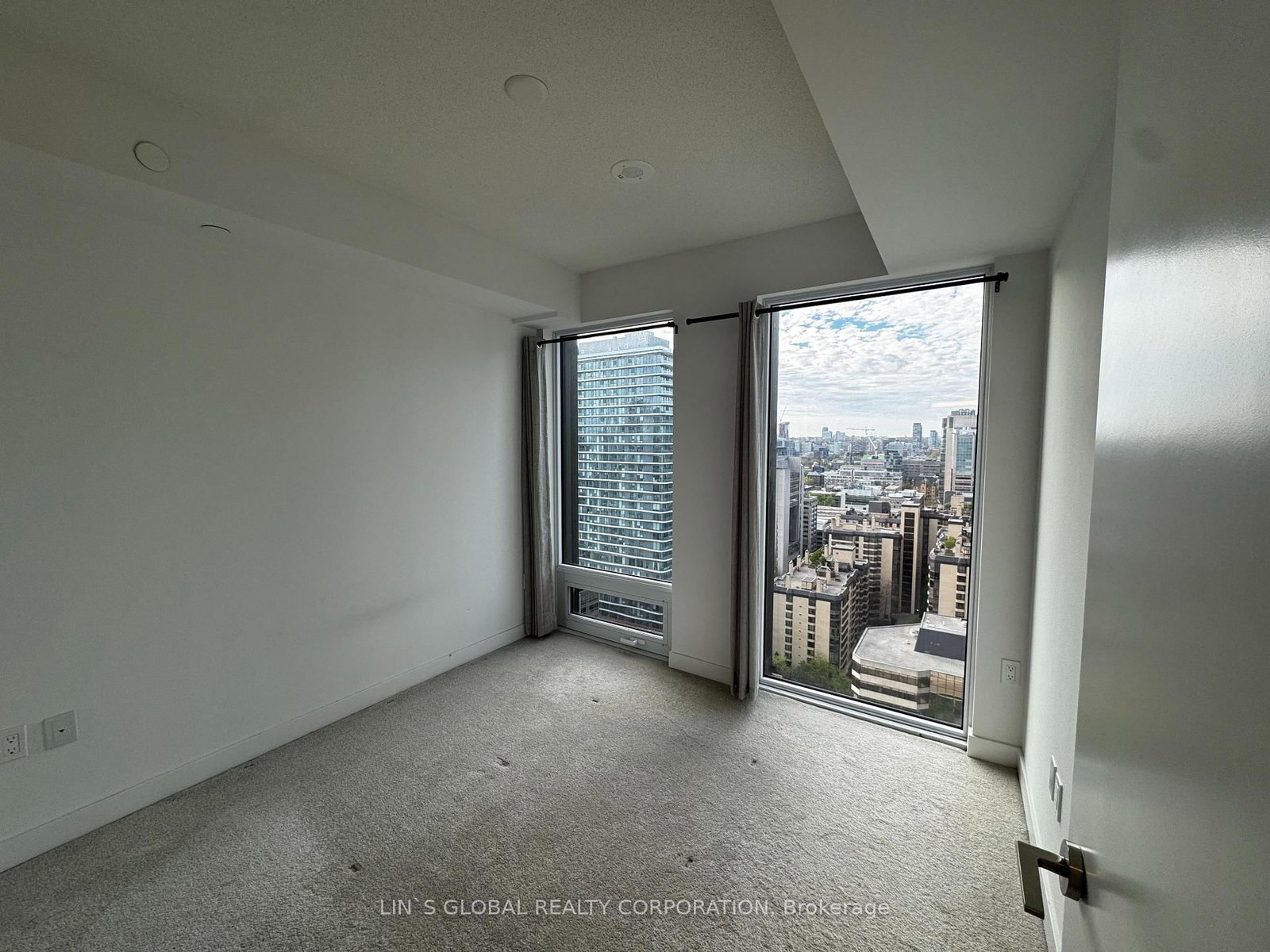 238 Simcoe Street, Unit 2501 - Photo 6