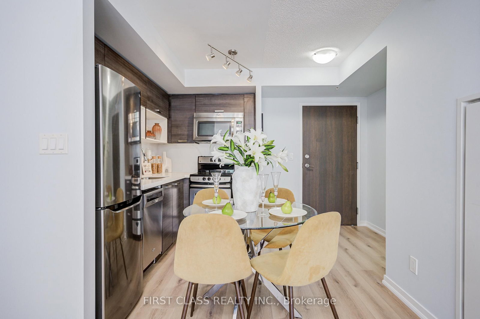68 Abell Street • #527 • Toronto, ON photo 12