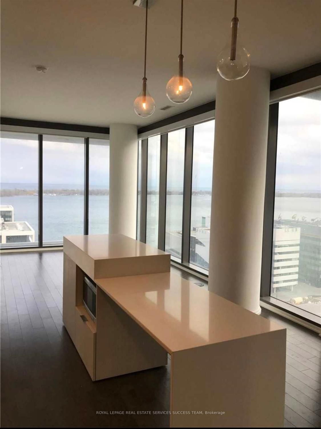 16 Bonnycastle Street SW, Unit 1809 - Photo 3