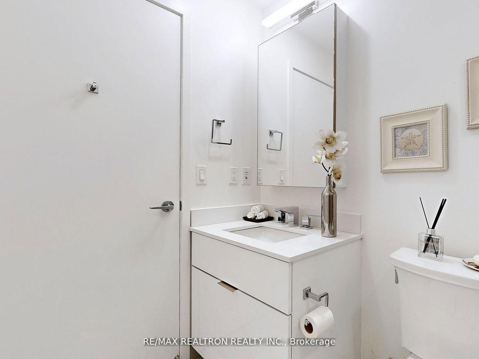 20 Lombard Street, Unit 3610 - Photo 22