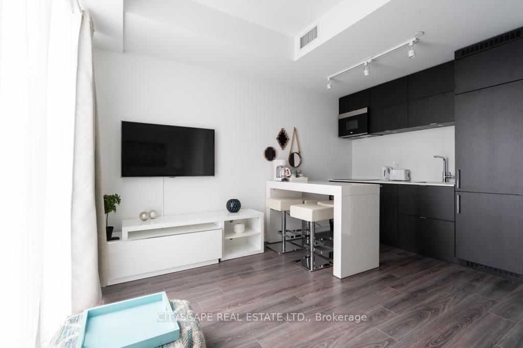 20 Edward Street, Unit 1020 - Photo 5