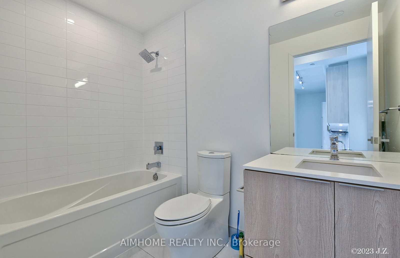 50 Ordnance Street, Unit 3001 - Photo 15