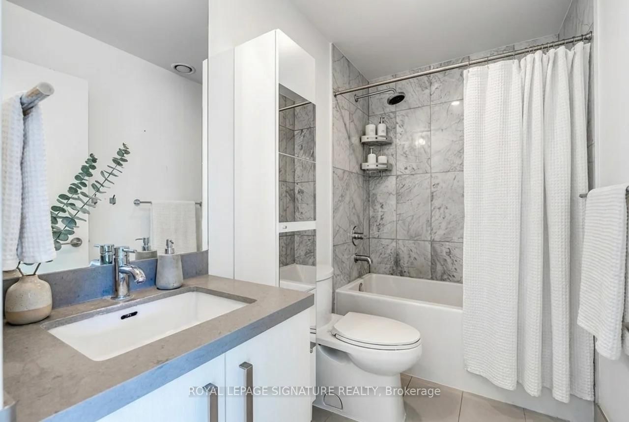 455 Front Street E, Unit N430 - Photo 3