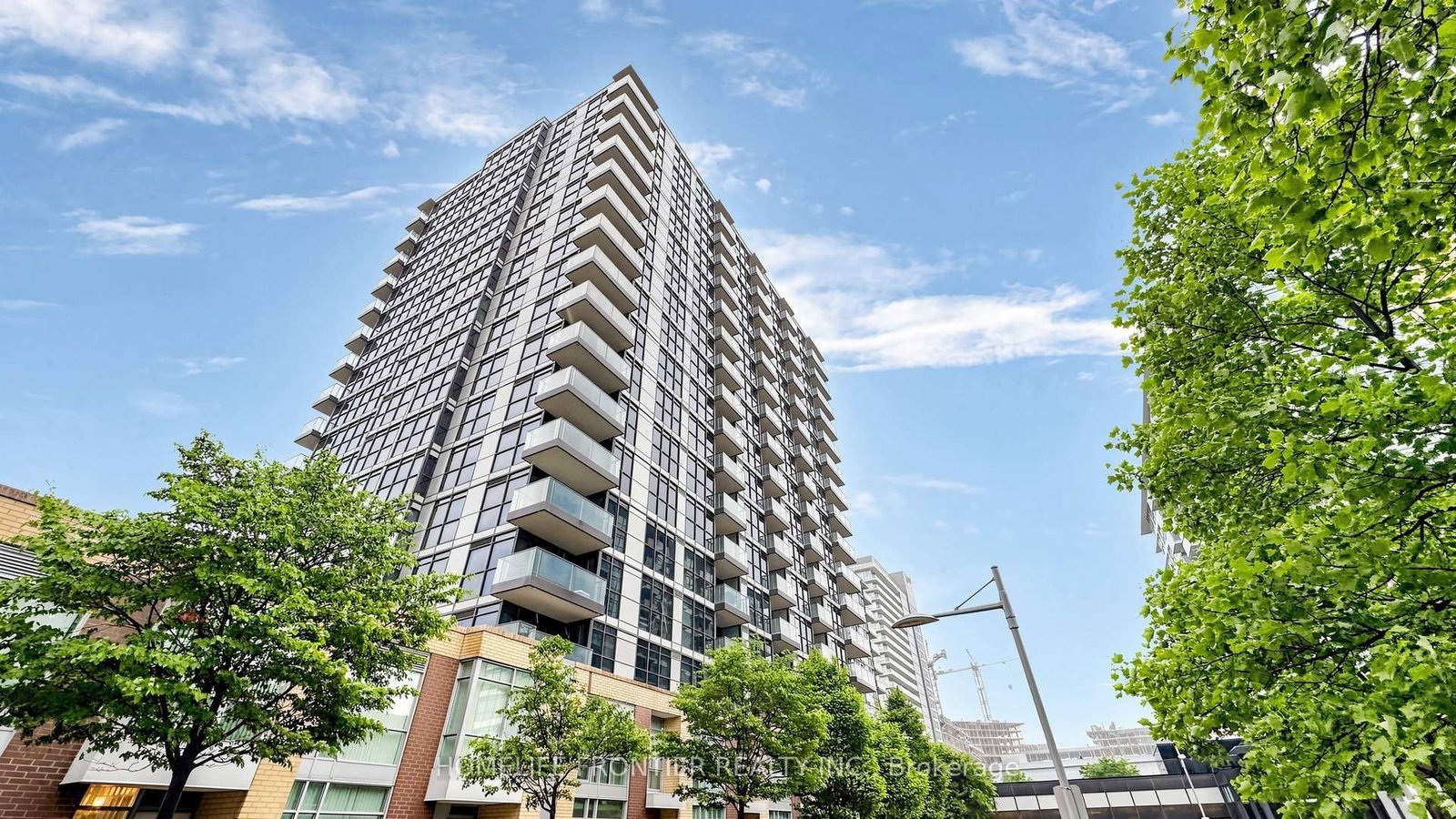 19 Singer Court, Unit 321