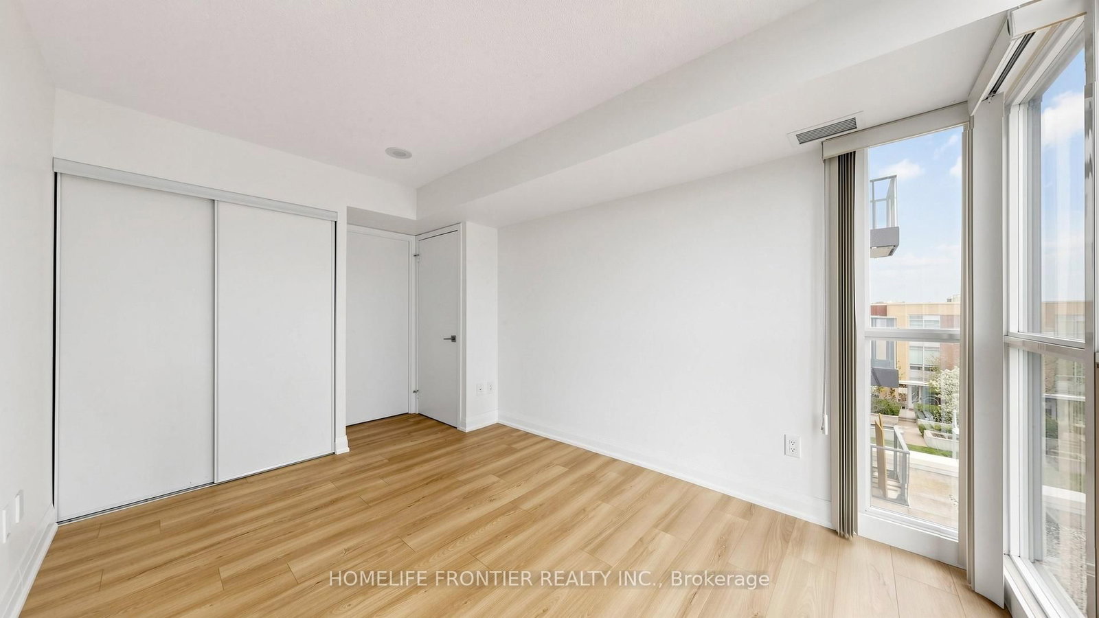 19 Singer Court, Unit 321 - Photo 15