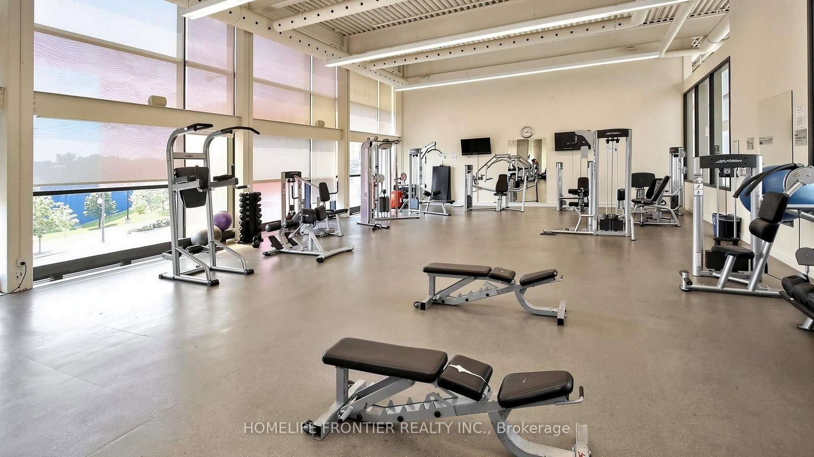 19 Singer Court, Unit 321 - Photo 28