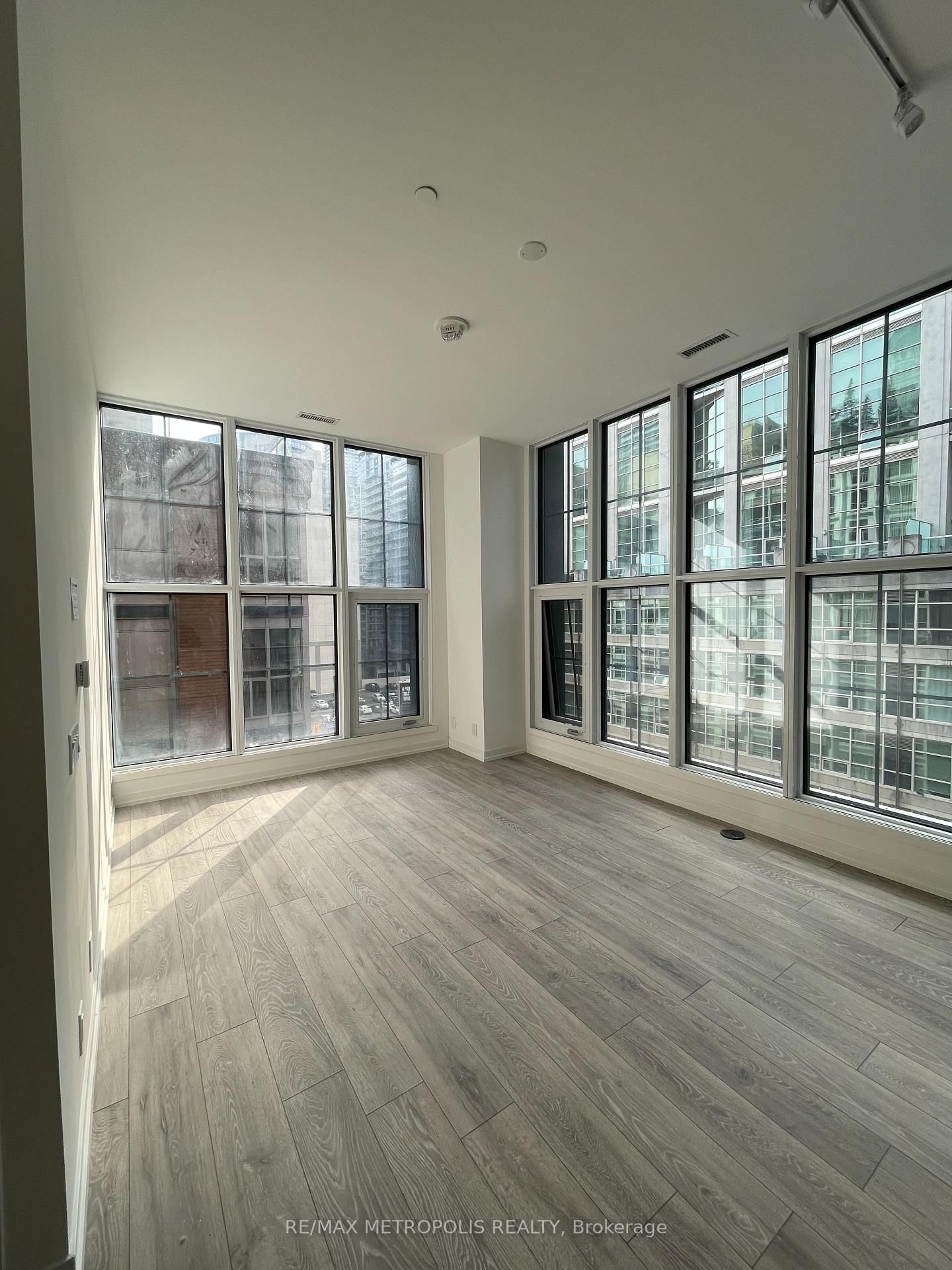 55 Mercer Street, Unit 705 - Photo 3