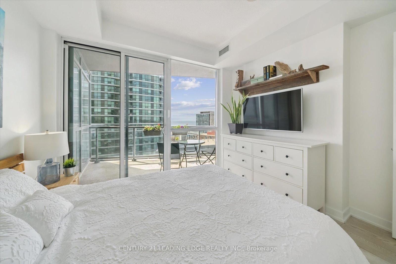 20 Bruyeres Mews, Unit 2111 - Photo 16