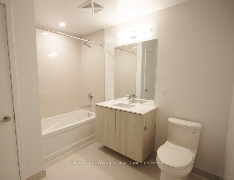 15 Queens Quay E, Unit 2708