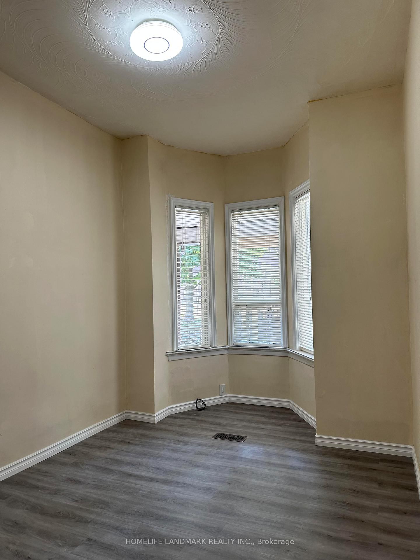 397 Brock Avenue, Unit B - Photo 5