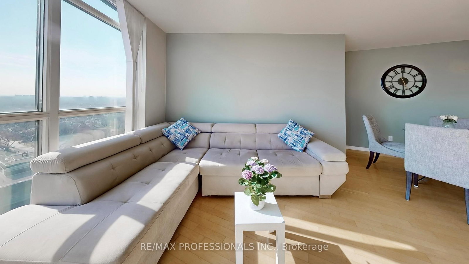 30 Harrison Garden Boulevard, Unit 2705 - Photo 13