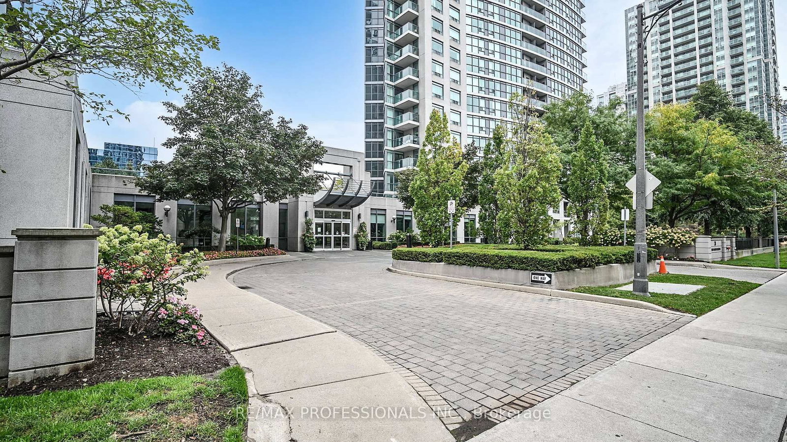 30 Harrison Garden Boulevard, Unit 2705 - Photo 45