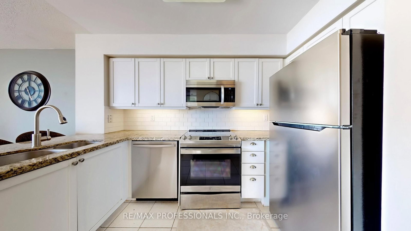 30 Harrison Garden Boulevard, Unit 2705 - Photo 6