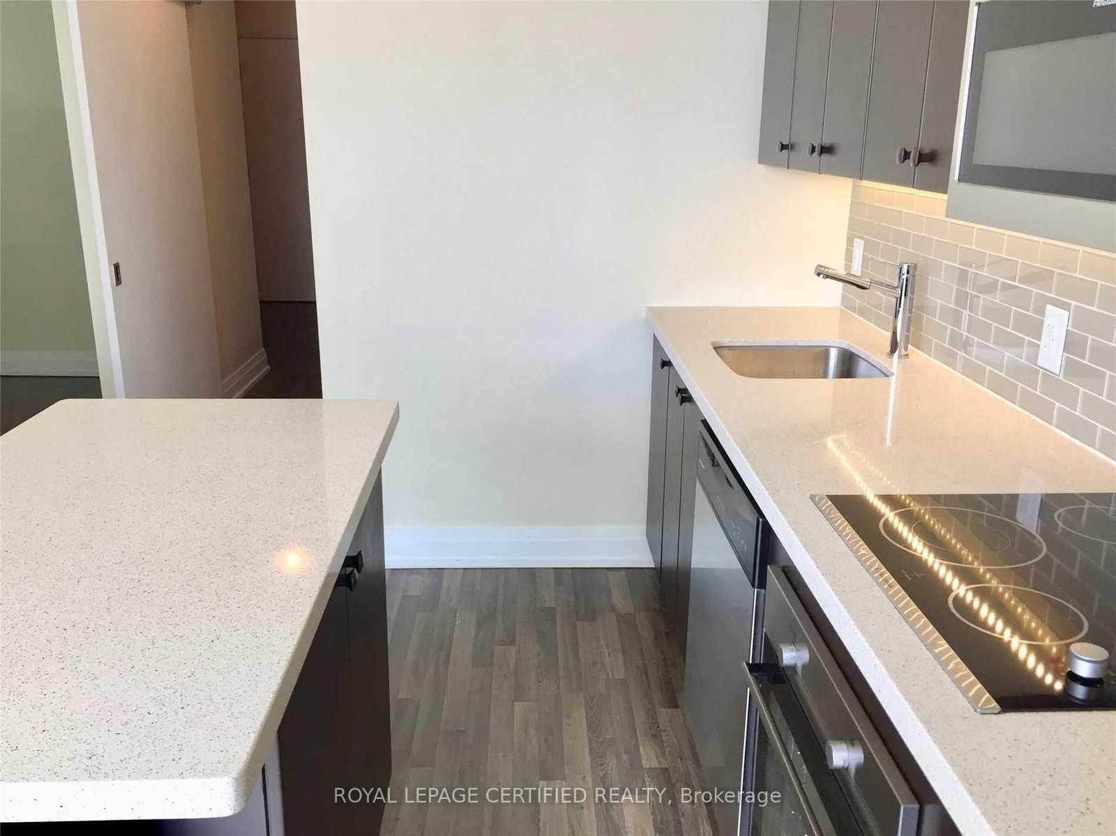 565 Wilson Avenue, Unit 606W - Photo 16