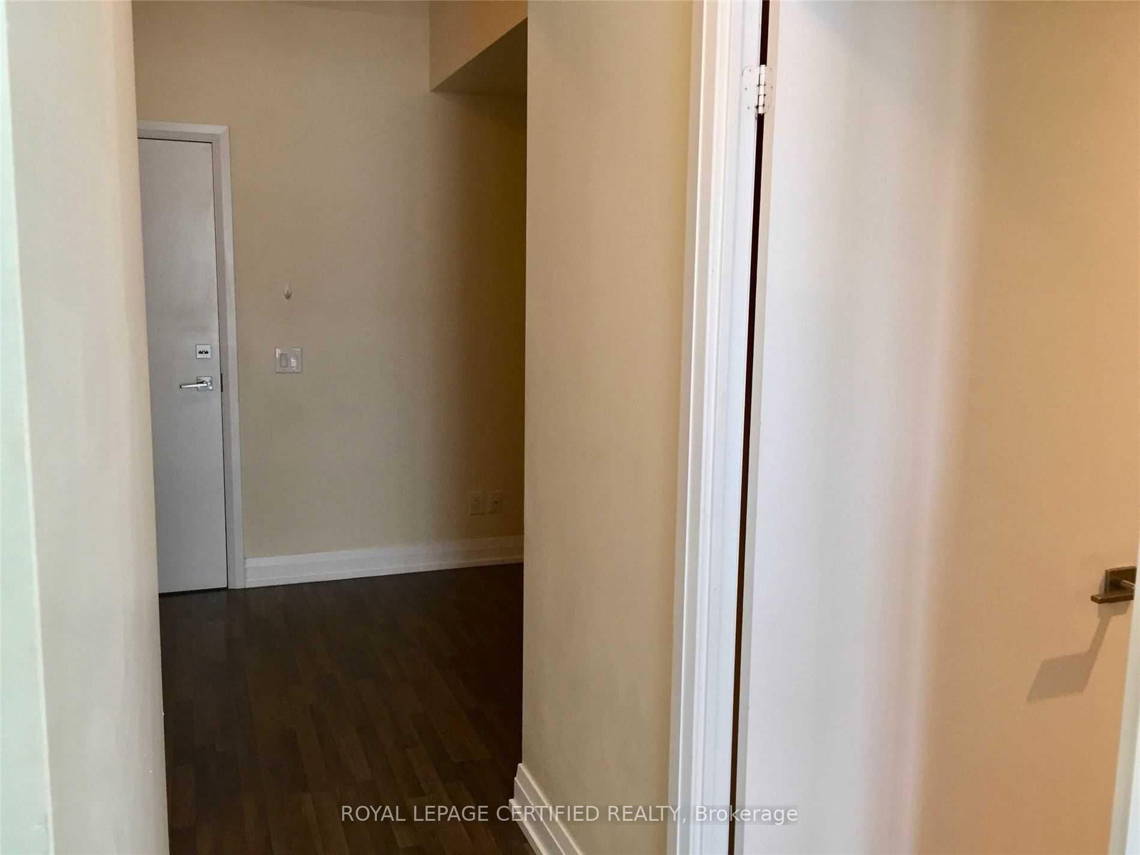 565 Wilson Avenue, Unit 606W - Photo 4