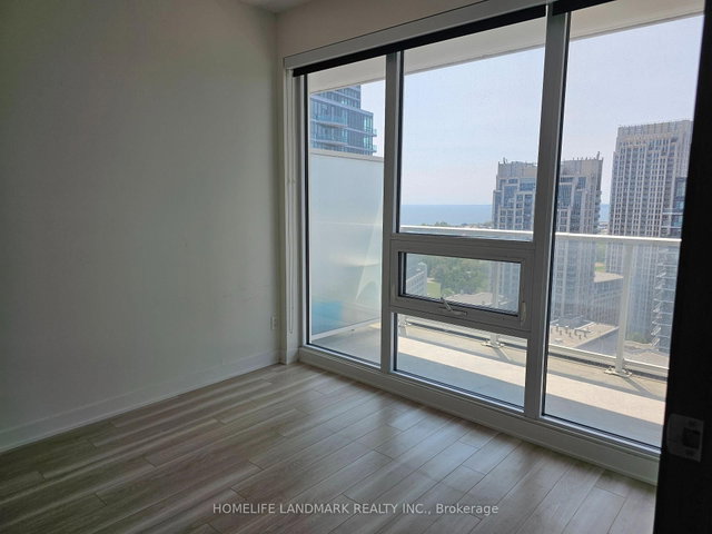 2901 - 19 Bathurst Street