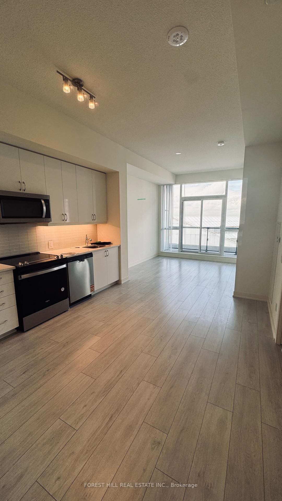 4955 Yonge Street, Unit Ph215 - Photo 3