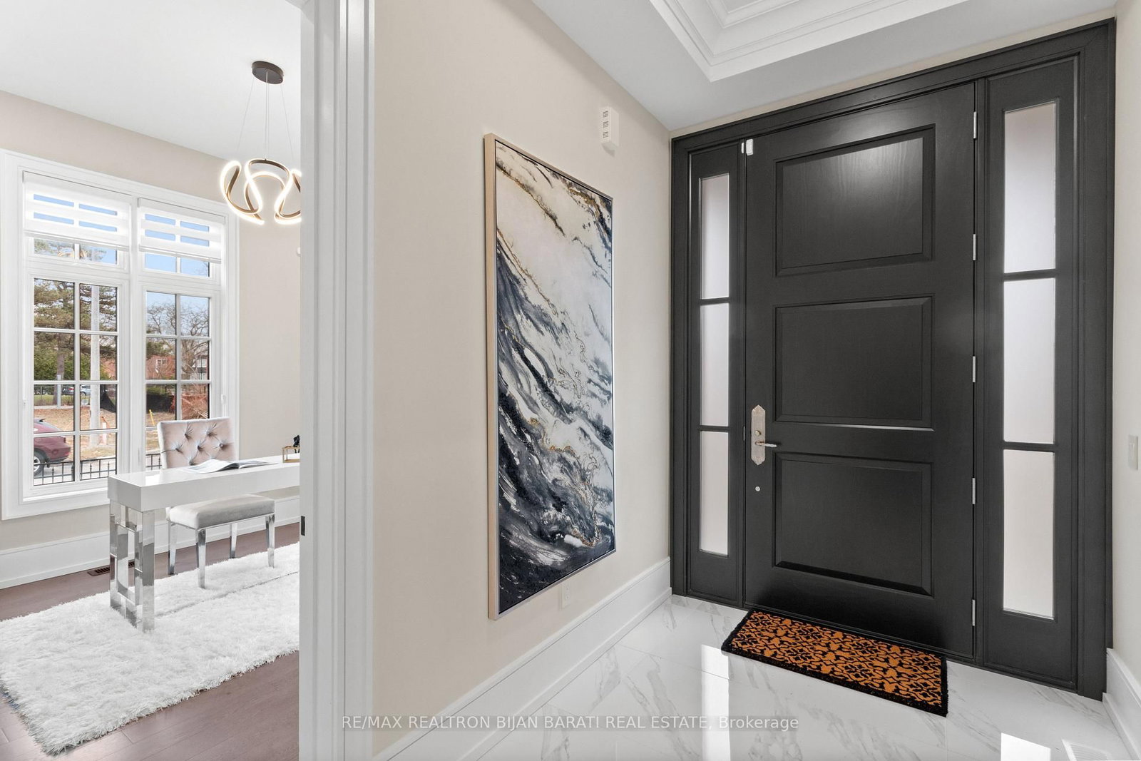 29 Ballyconnor Court • Toronto, ON photo 10