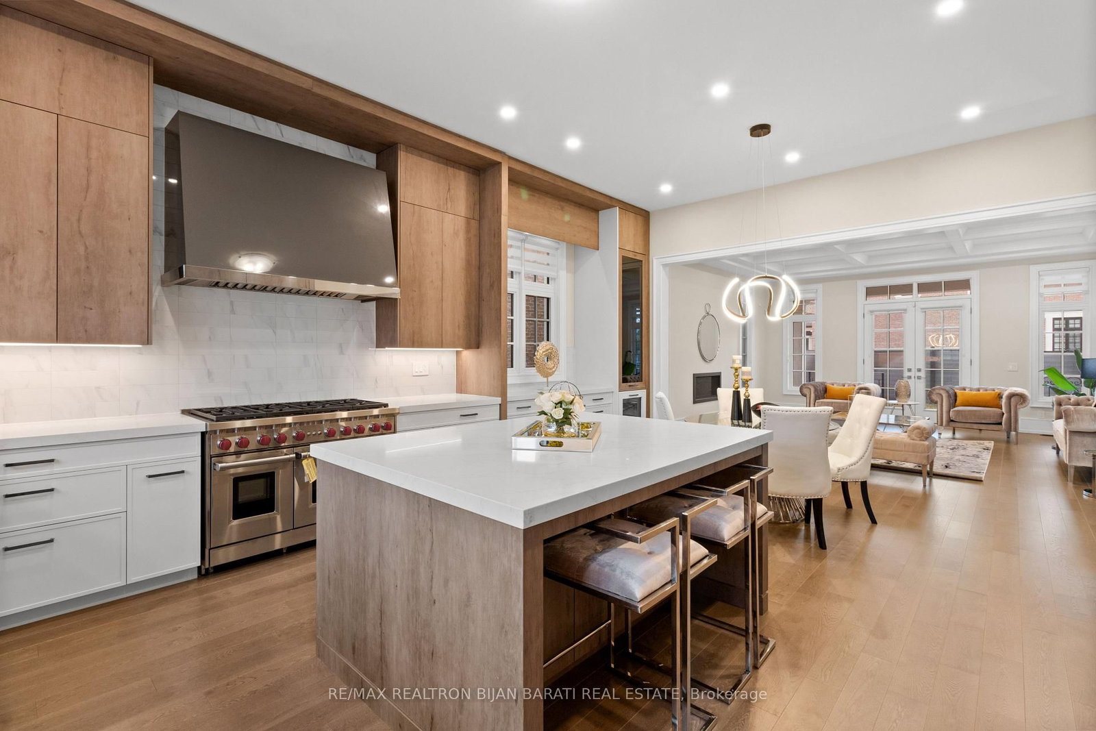 29 Ballyconnor Court • Toronto, ON photo 17