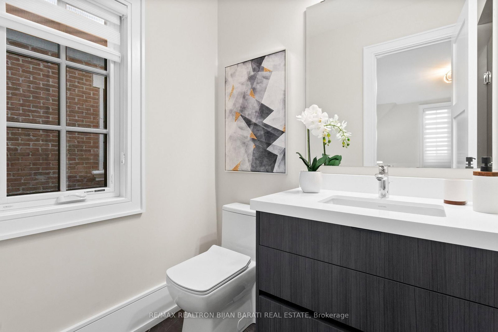29 Ballyconnor Court • Toronto, ON photo 33