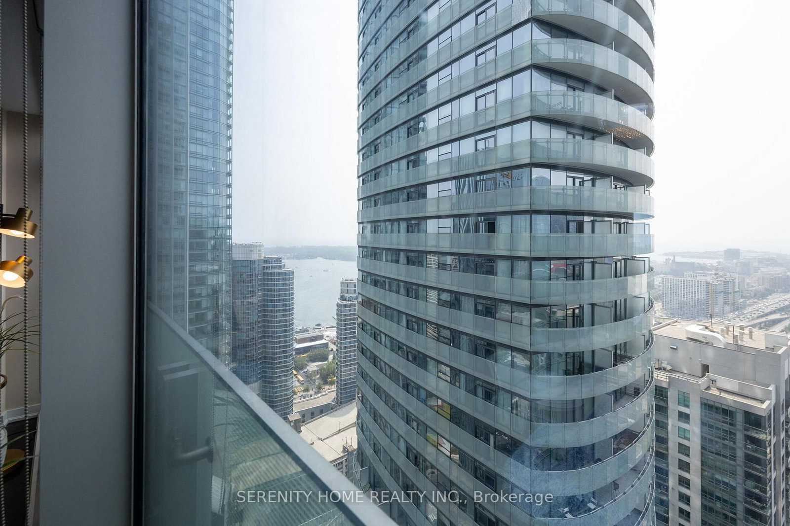 14 York Street, Unit 3806 - Photo 32