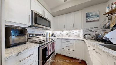 10 W Queens Quay • #408 • Toronto, ON