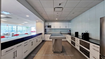 10 W Queens Quay • #408 • Toronto, ON